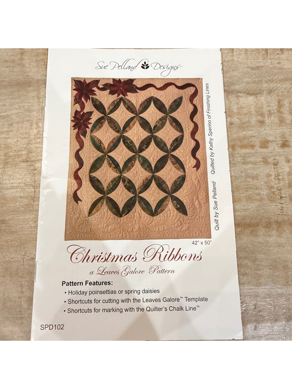 Sue Pelland Designs Christmas Ribbons Quilt Pattern SPD102 Leaves Galore 42x50